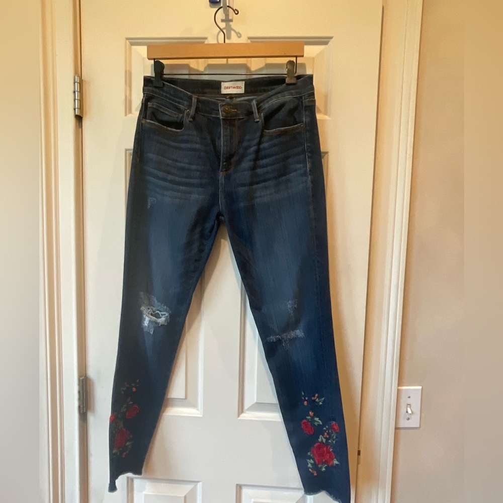 DRIFTWOOD Blue Ankle Cropped Jeans with Red Floral Embroidery